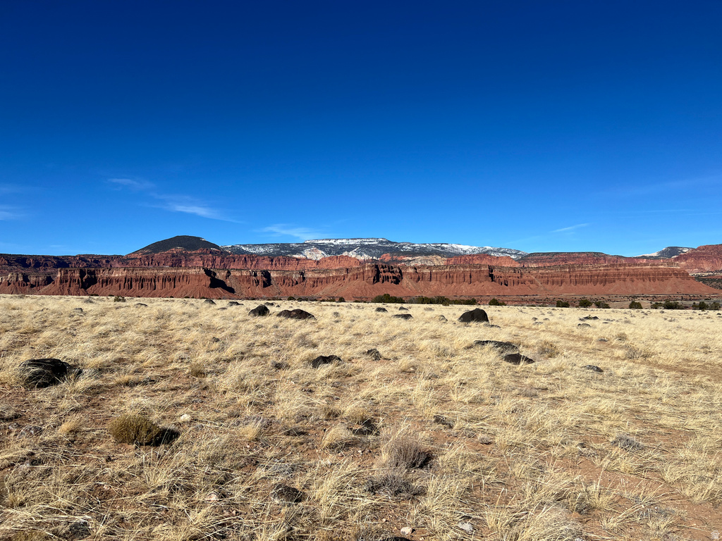 123  TEASDALE POWERLINE RD Teasdale, UT 84773