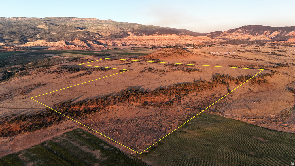 123  TEASDALE POWERLINE RD Teasdale, UT 84773