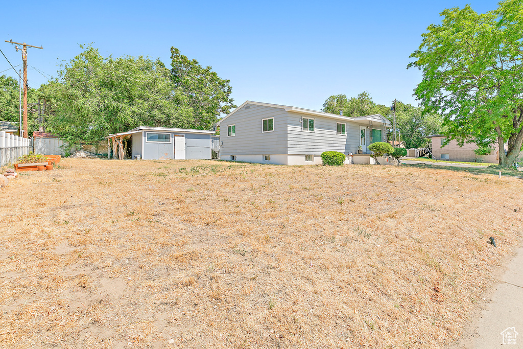 8829 S 40 E Sandy, UT 84070