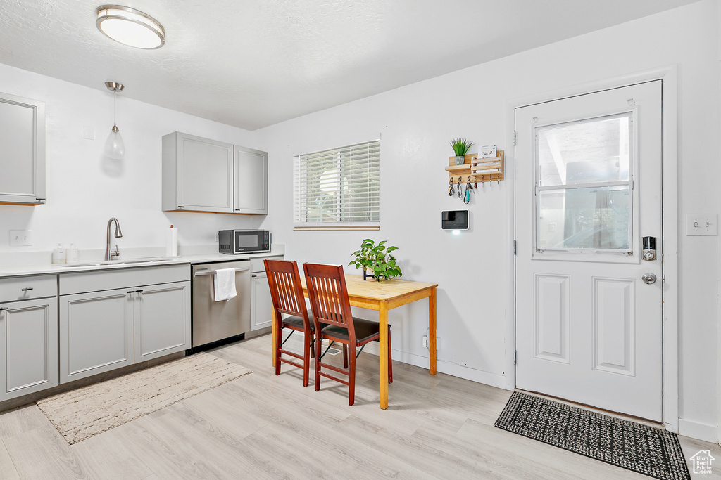 8829 S 40 E Sandy, UT 84070