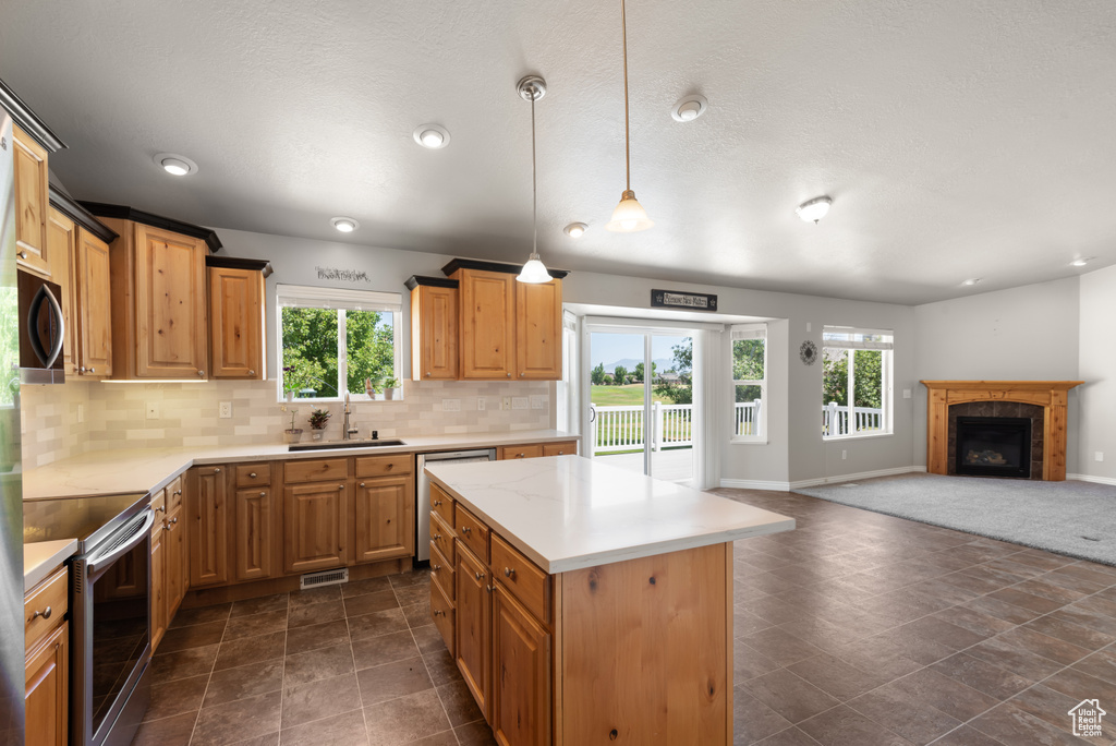 3544 W 1700 S Syracuse, UT 84075