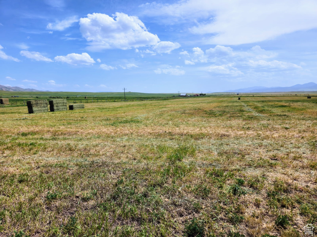 View of yard with a view of countryside