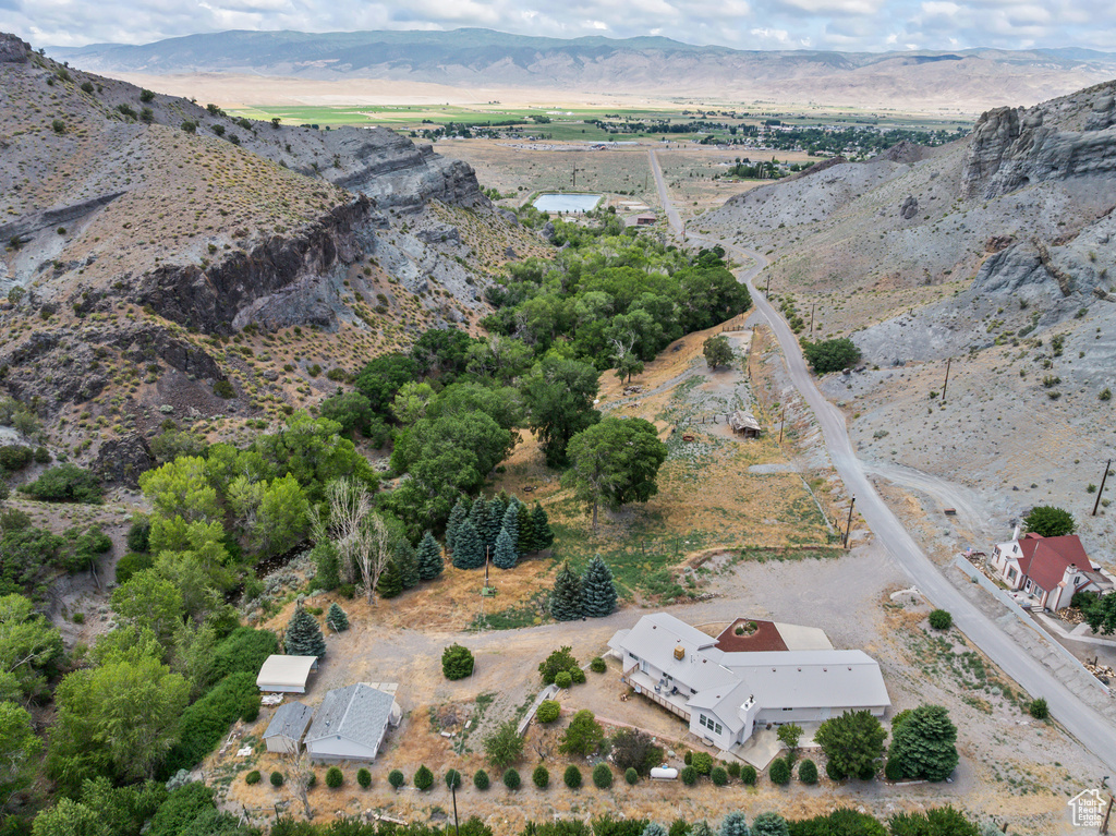 Aerial overview of property\\\'s location featuring mountains and rural landscape