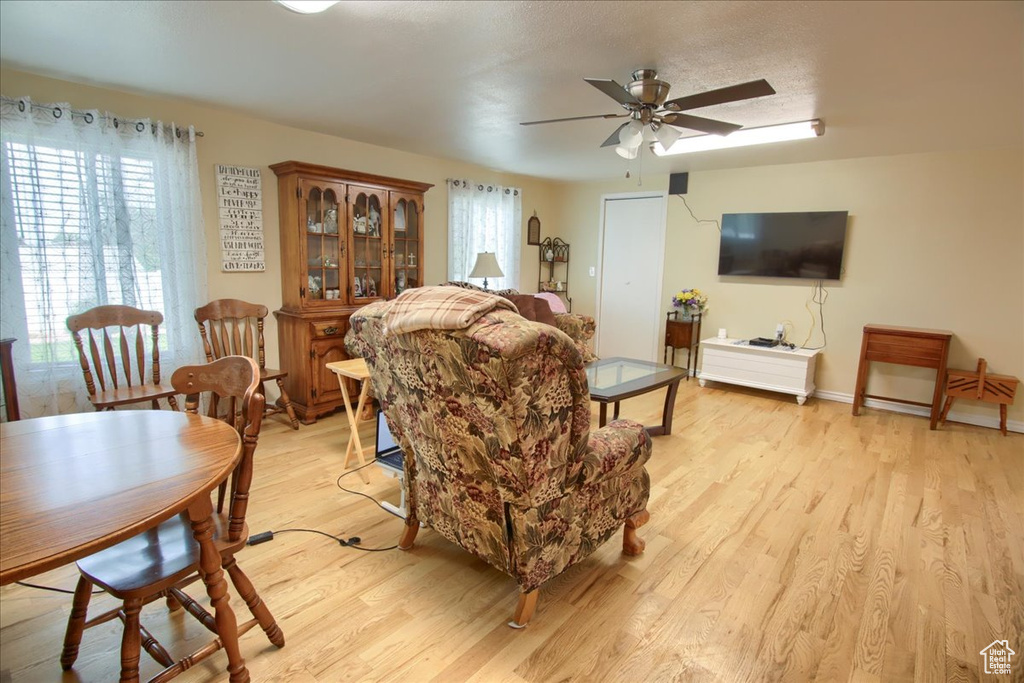 5724 W DARLE AVE West Valley City, UT 84128