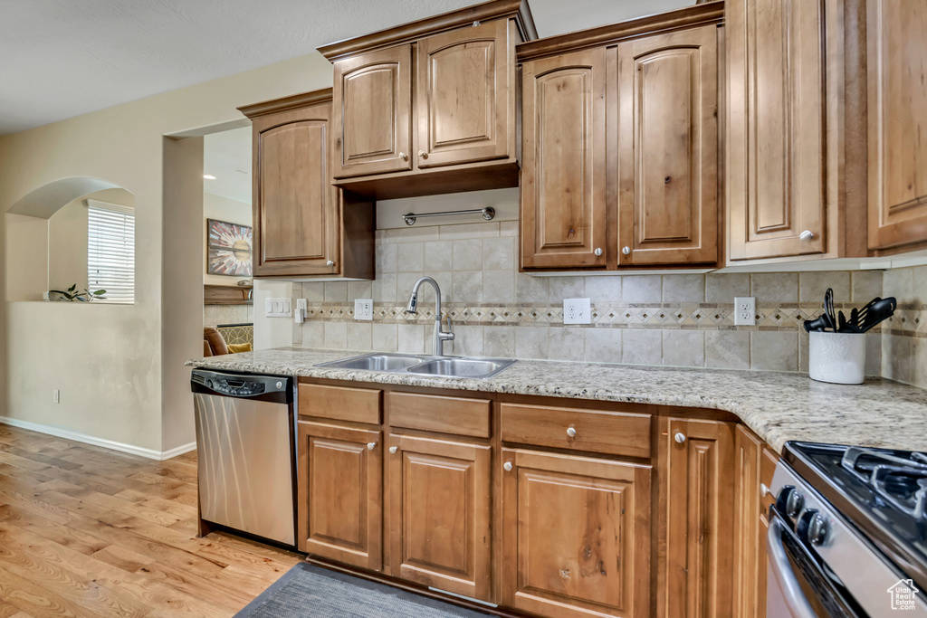10253 S CLARKS HILL DR South Jordan, UT 84009