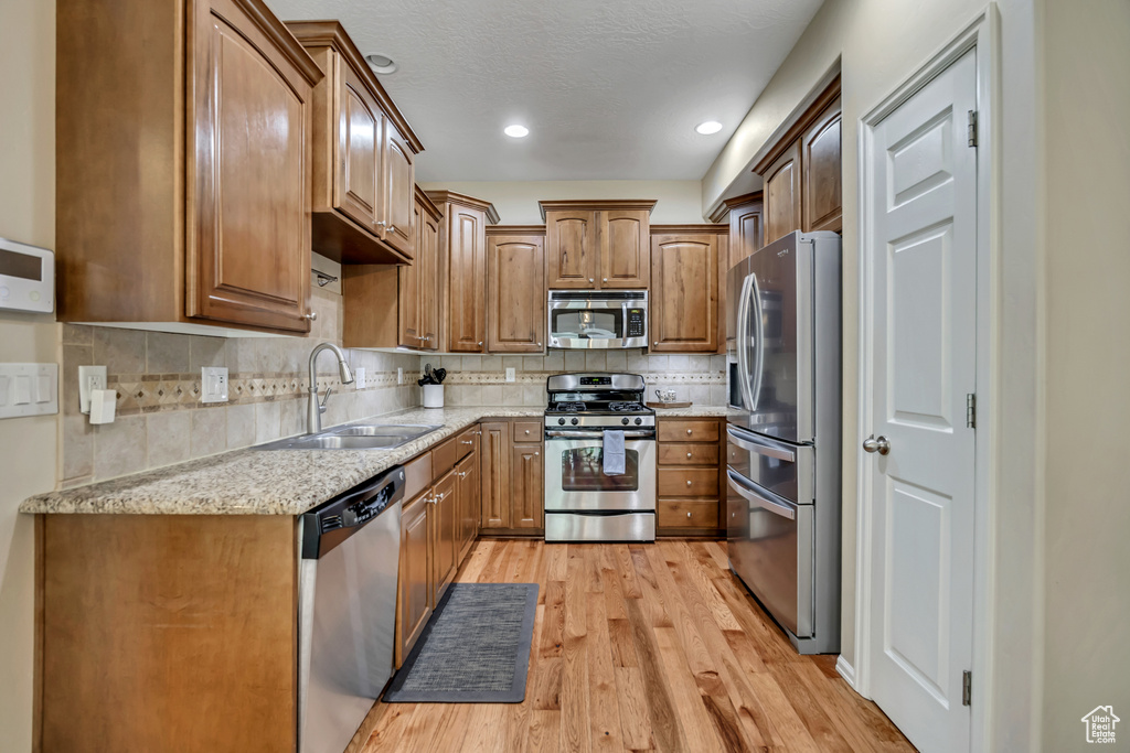 10253 S CLARKS HILL DR South Jordan, UT 84009