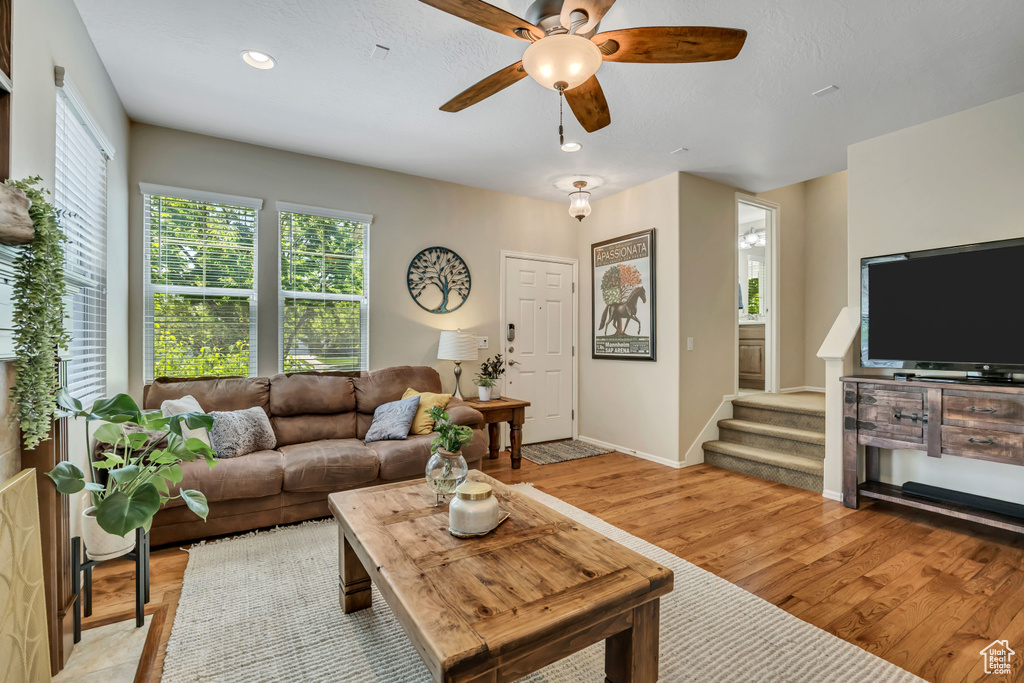 10253 S CLARKS HILL DR South Jordan, UT 84009