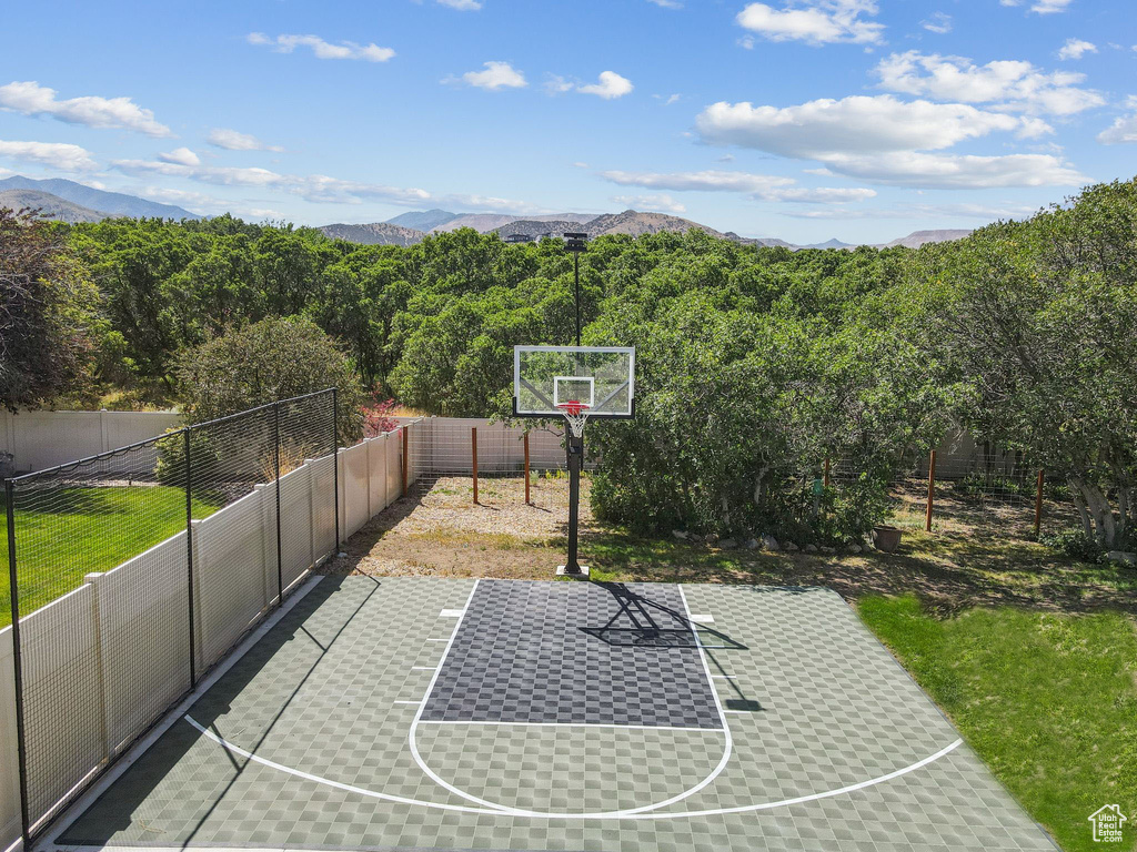 14318 S BUTTERFIELD PARK WAY Herriman, UT 84096
