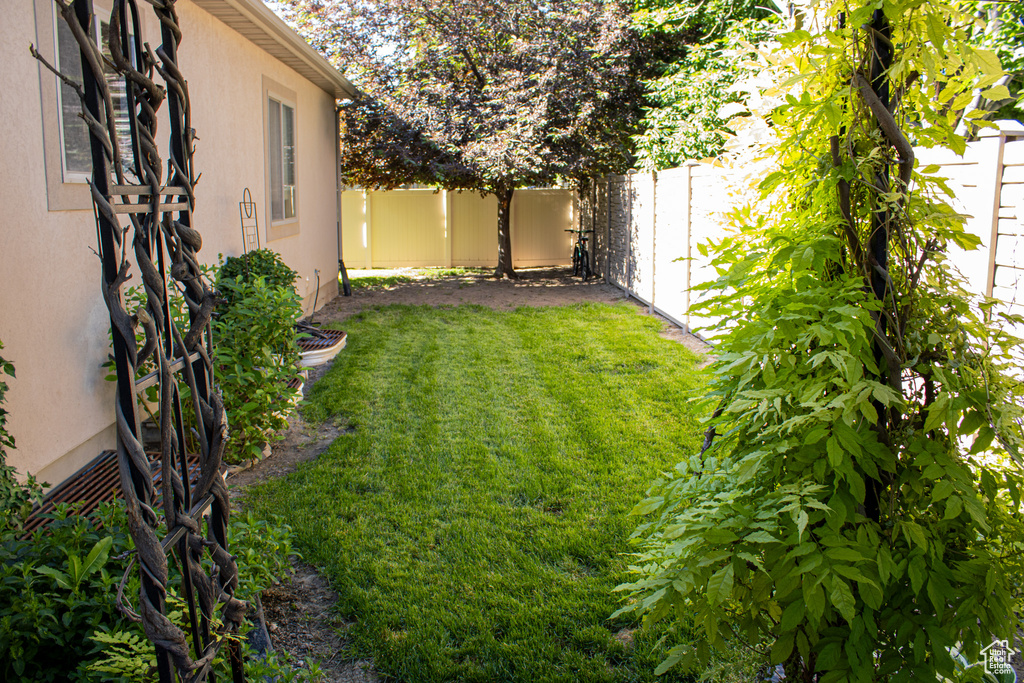 11026 S CRYSTAL WAY South Jordan, UT 84095