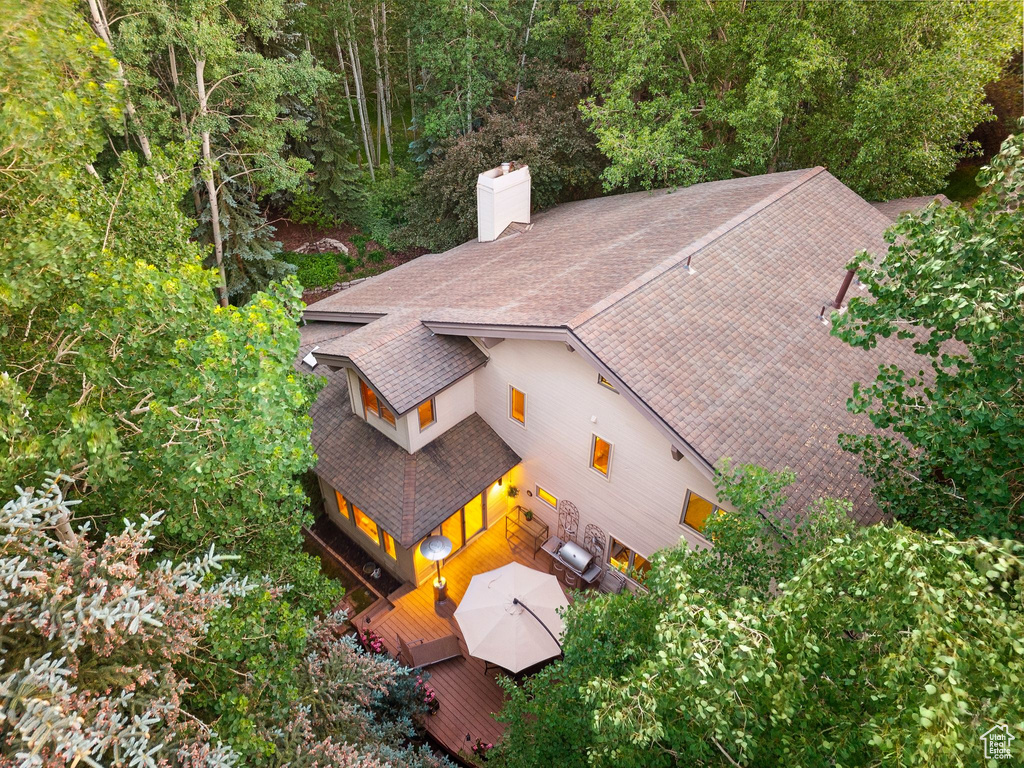 Aerial view of property and surrounding area