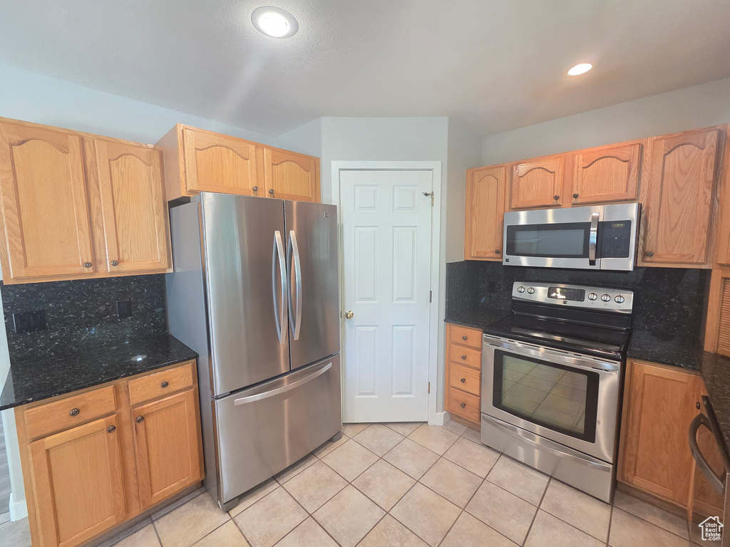 1118 W AUTUMN LEAF LN Taylorsville, UT 84123