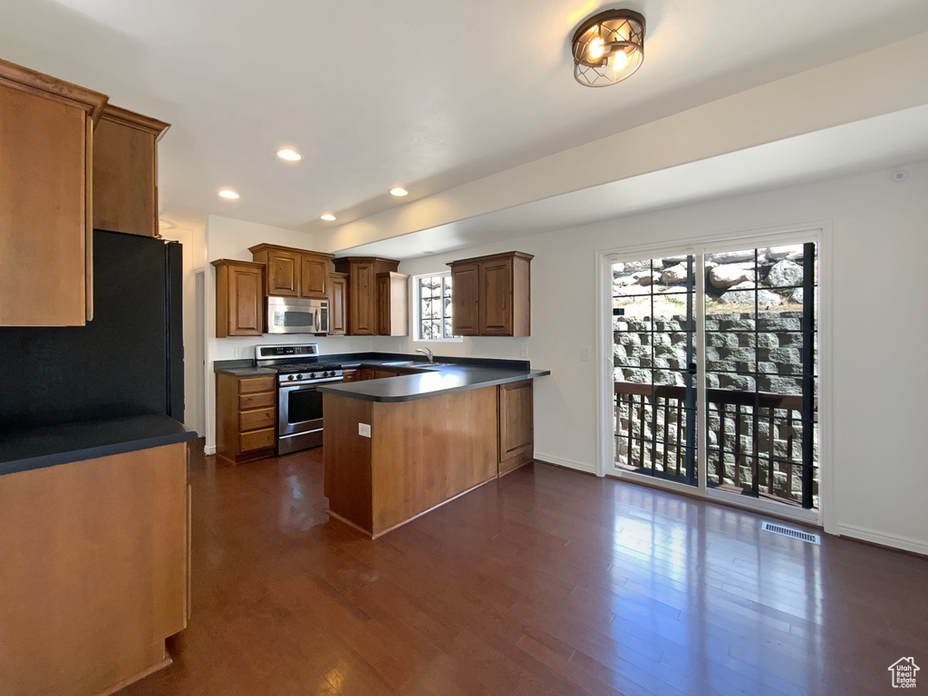 6842 W GREVILLEA LN West Jordan, UT 84081