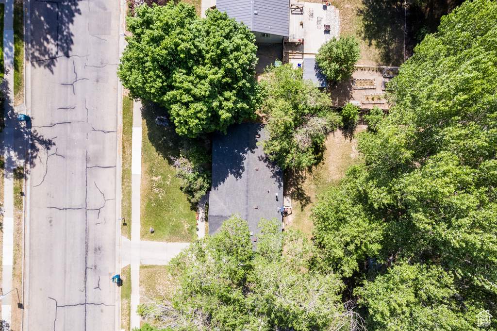 Aerial view of property and surrounding area