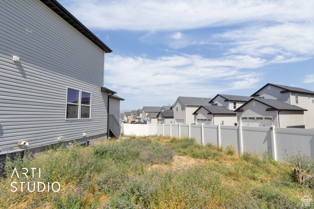 View of yard with a residential view