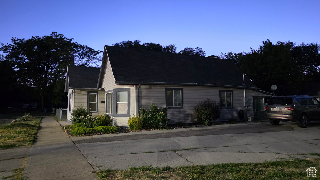 View of front of home with driveway