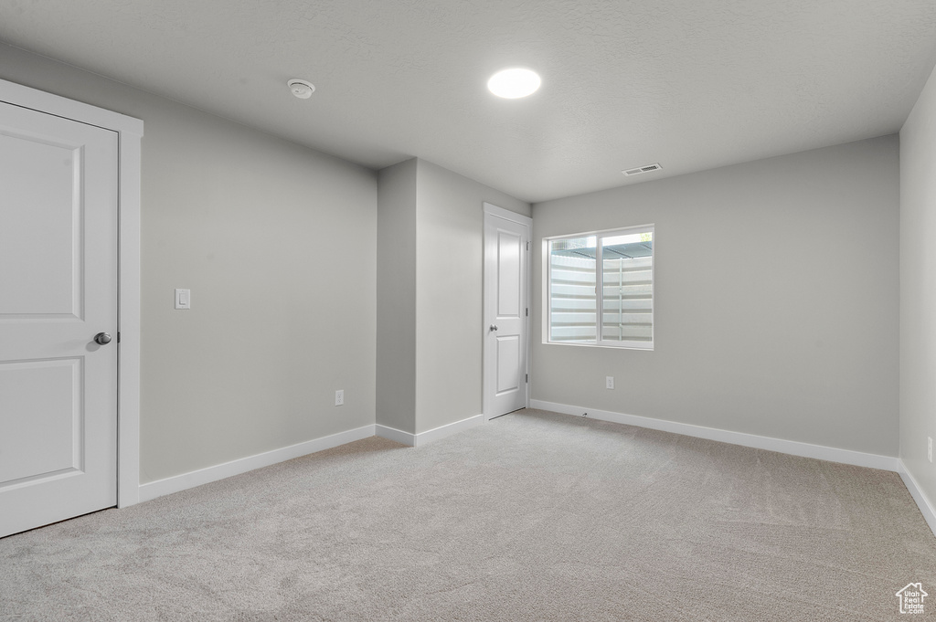 6586 W RAYNOLDS PEAK WAY West Jordan, UT 84081