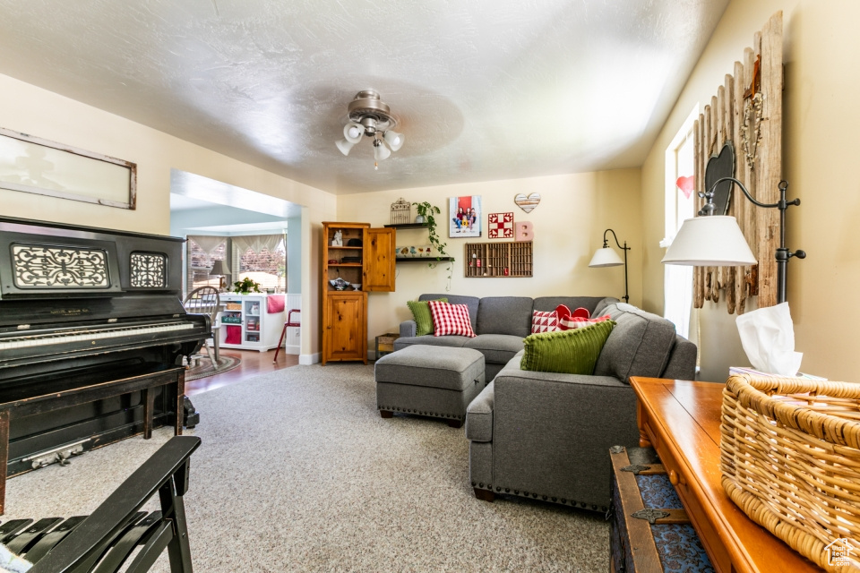 5668 S 1090 W Murray, UT 84123