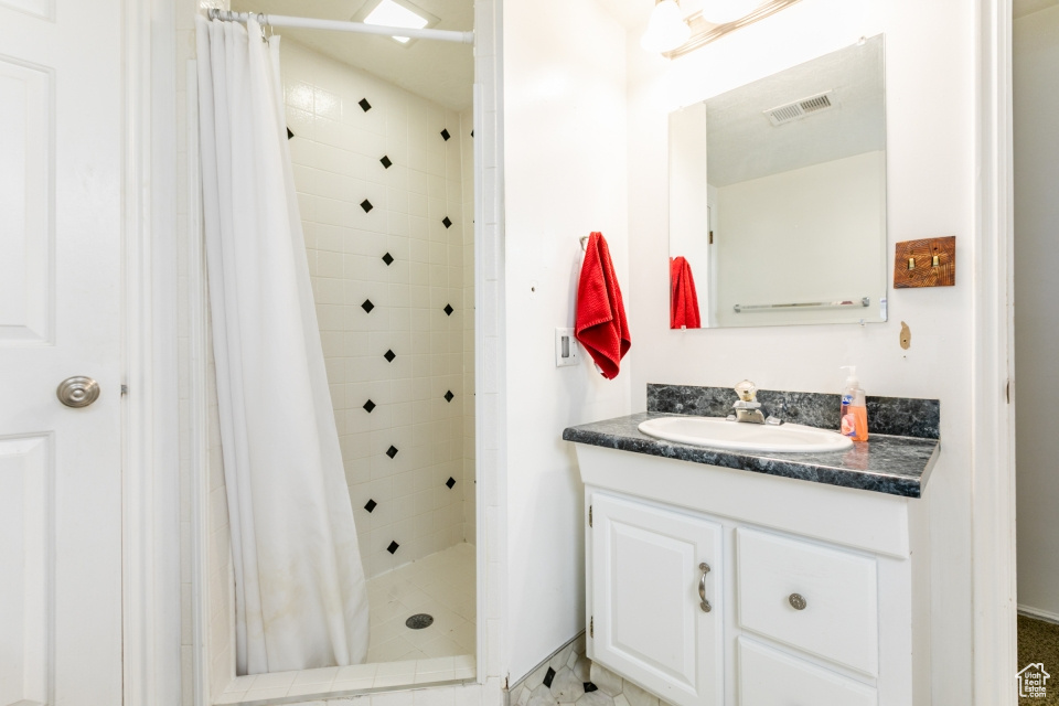 5668 S 1090 W Murray, UT 84123