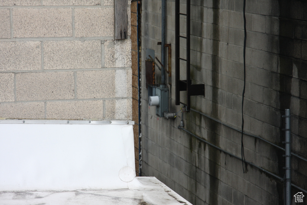 Bathroom with concrete block wall