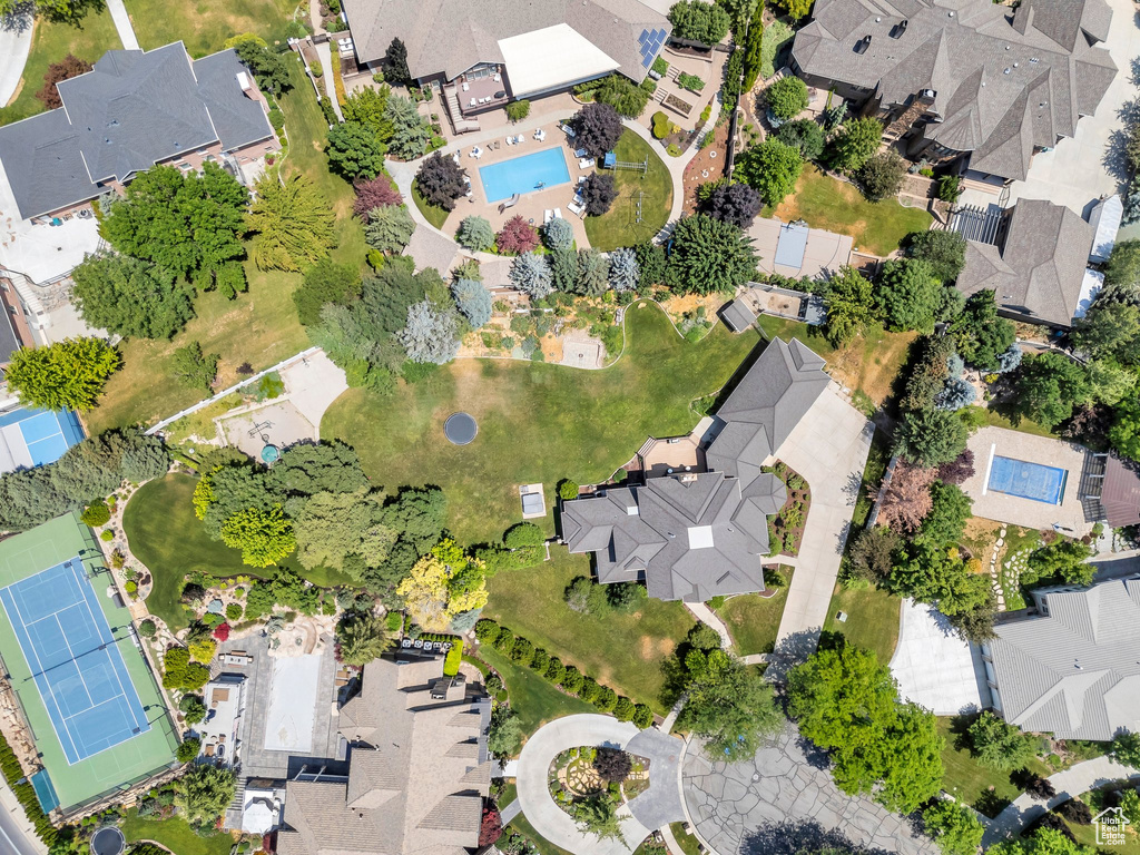 Aerial view of property\\\'s location featuring nearby suburban area