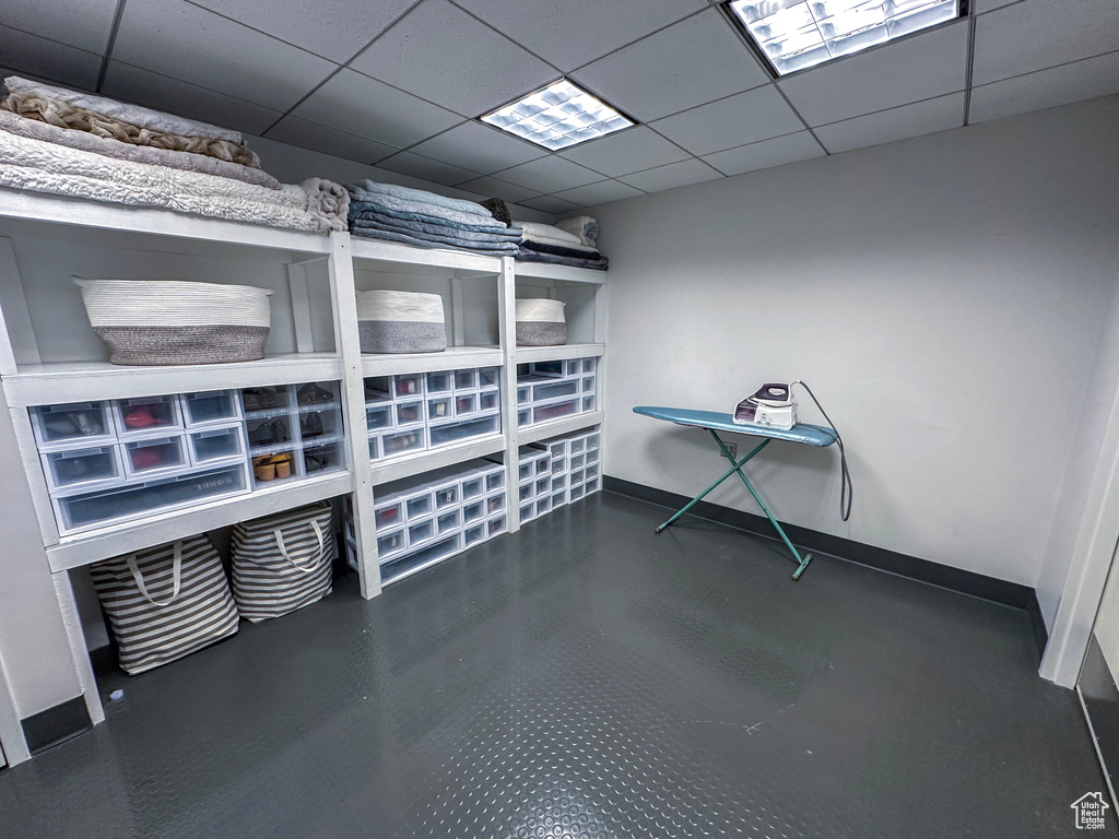 Misc room featuring baseboards