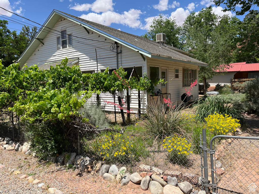 102 N 300 E Moab, UT 84532