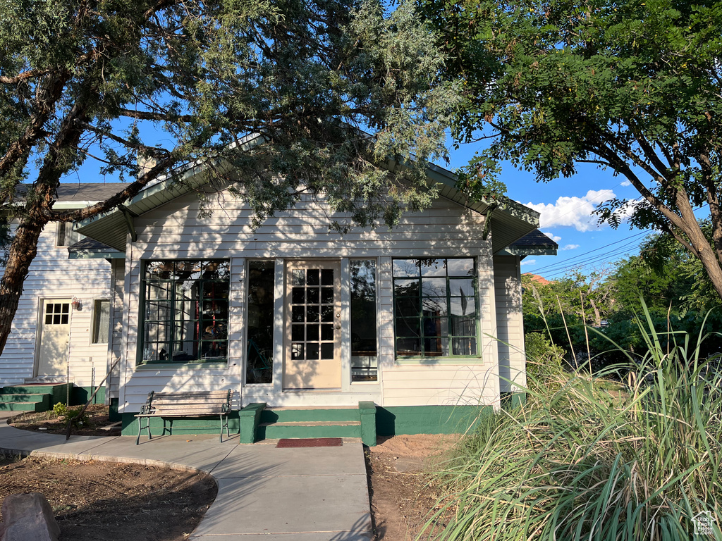 102 N 300 E Moab, UT 84532