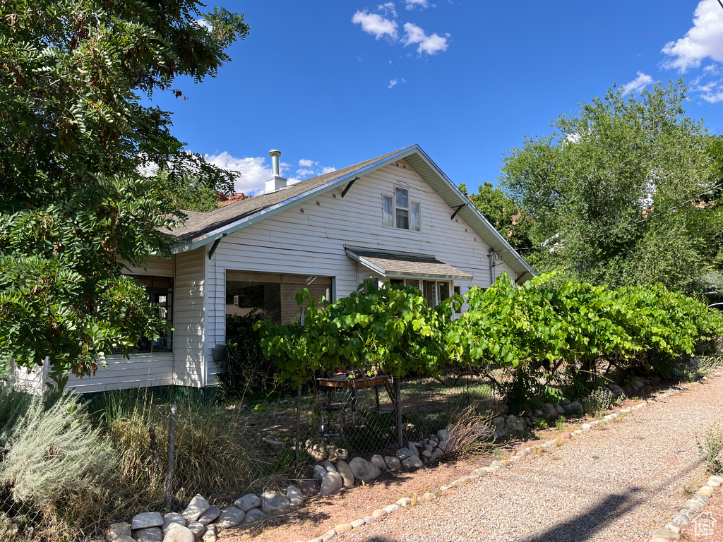 102 N 300 E Moab, UT 84532