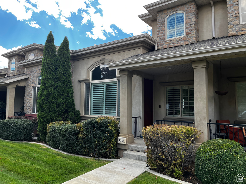 Photo 2 for MLS #2094238 at 933 N 900 West