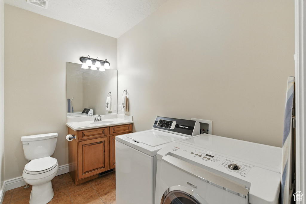 256 E 2300 S Kaysville, UT 84037