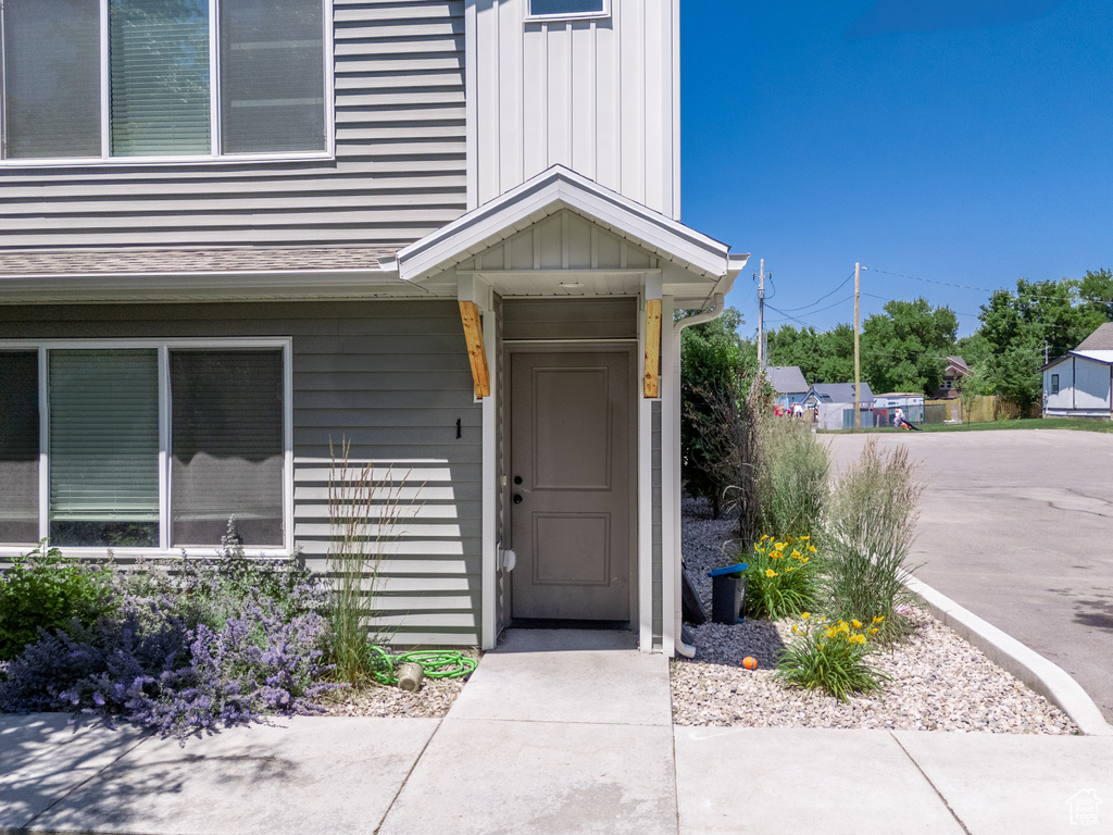 229 N MAIN ST Smithfield, UT 84335