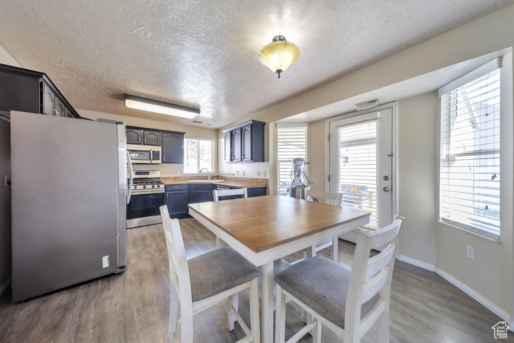 637 W CHASE LN Centerville, UT 84014