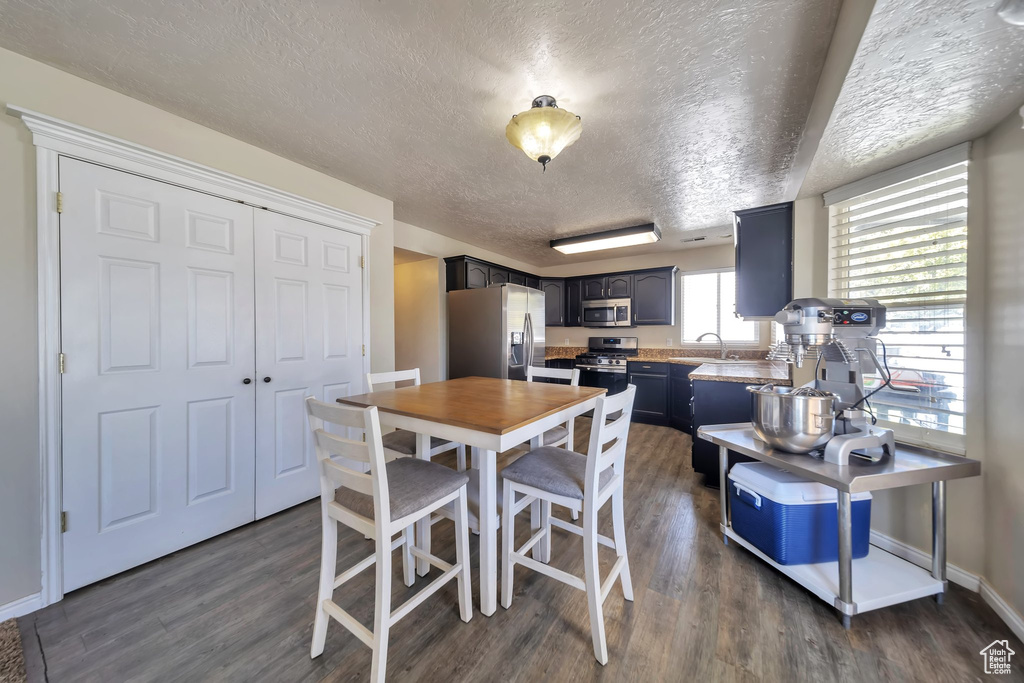 637 W CHASE LN Centerville, UT 84014