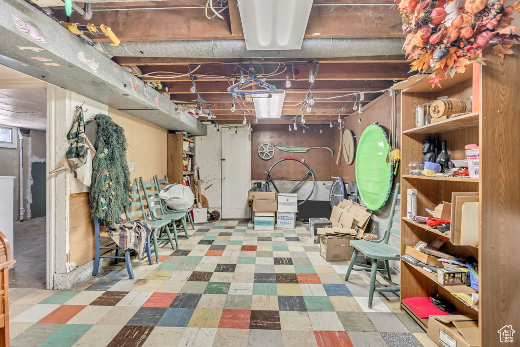 322 E CRAWFORD AVE Murray, UT 84107