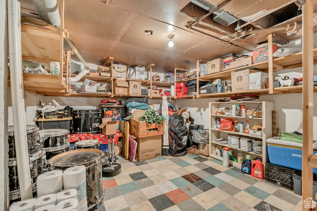 322 E CRAWFORD AVE Murray, UT 84107