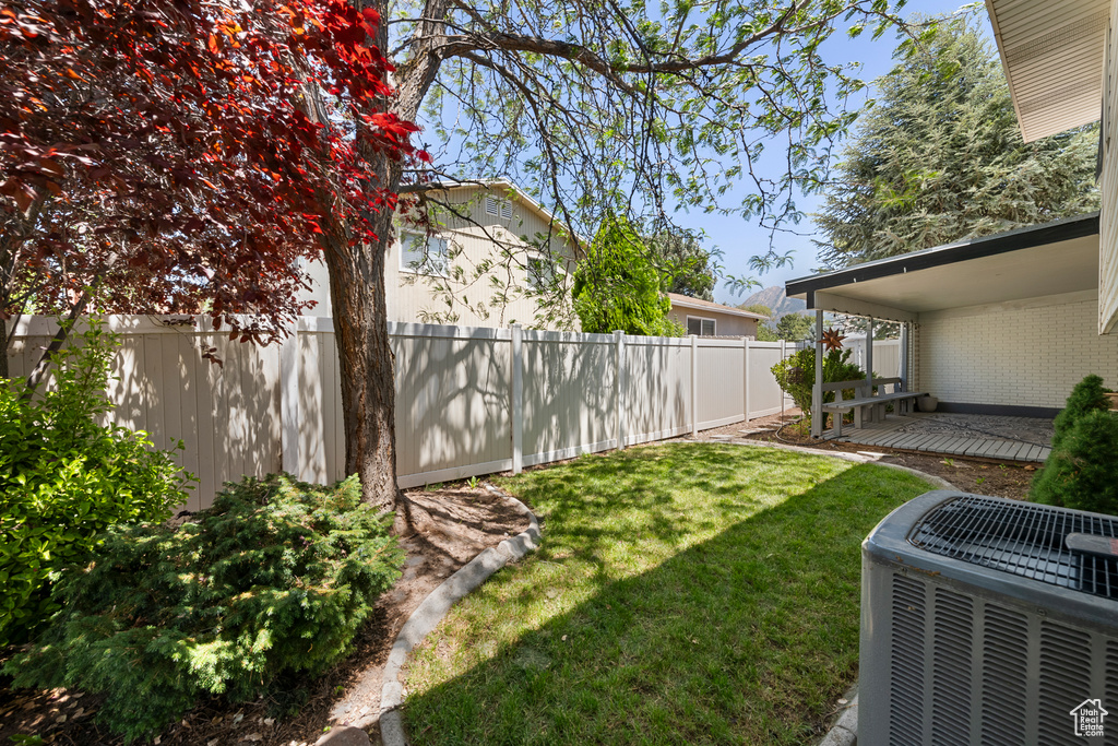 6764 S ENCHANTED DR Midvale, UT 84047