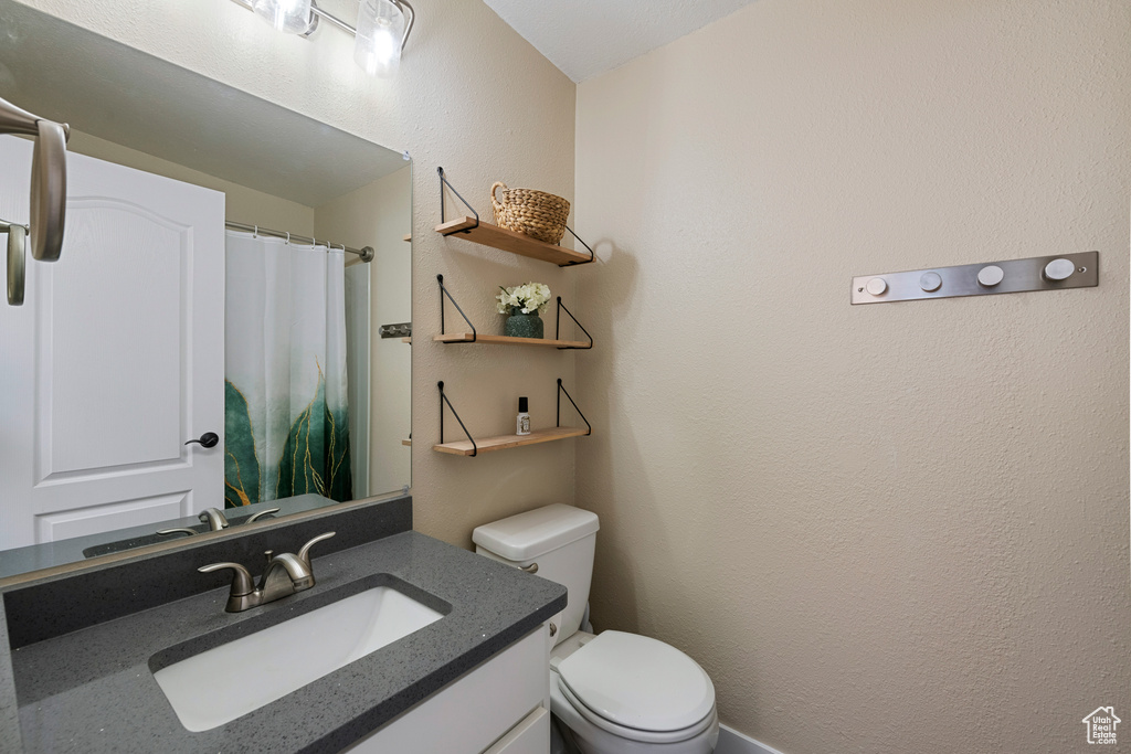 6764 S ENCHANTED DR Midvale, UT 84047