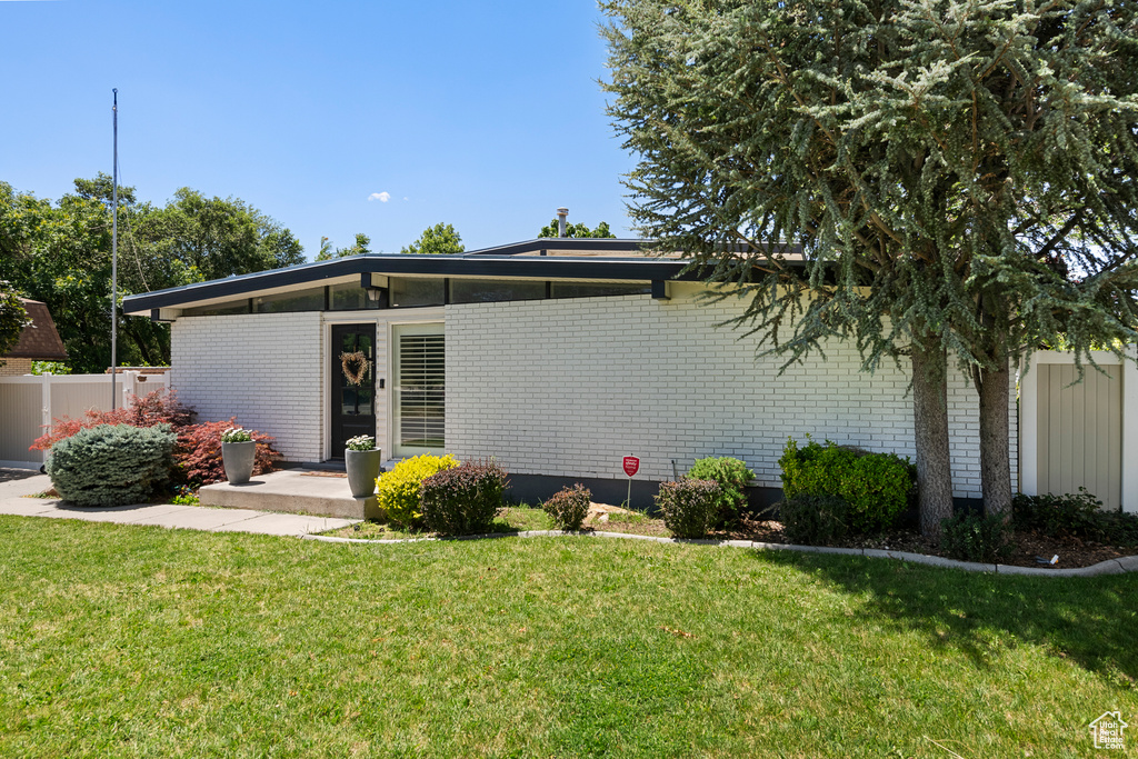 6764 S ENCHANTED DR Midvale, UT 84047
