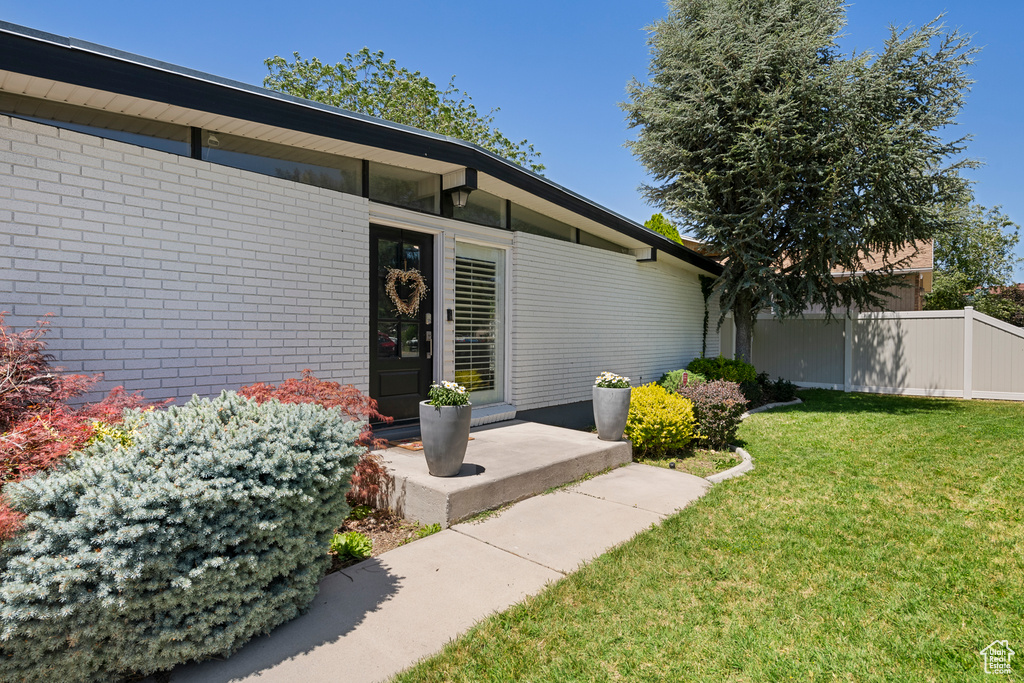 6764 S ENCHANTED DR Midvale, UT 84047