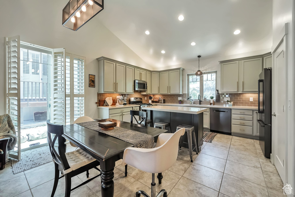 10912 S HIDDENWOOD DR Sandy, UT 84092