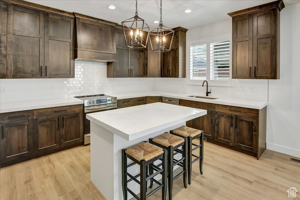 1978 N 840 E North Ogden, UT 84414
