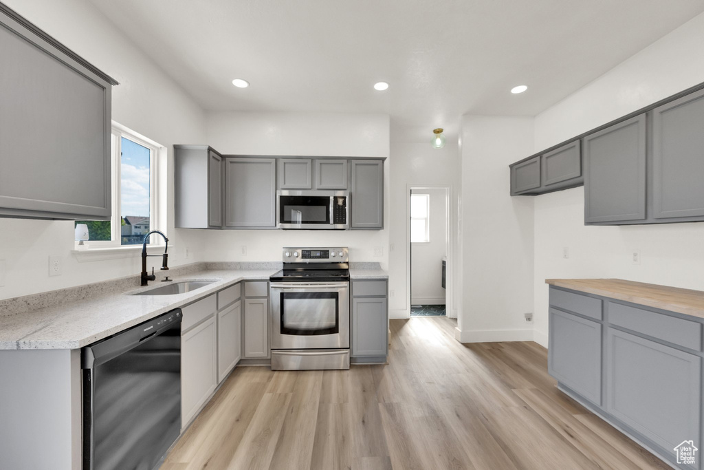 3482 E KENNEKUK CIR Eagle Mountain, UT 84005