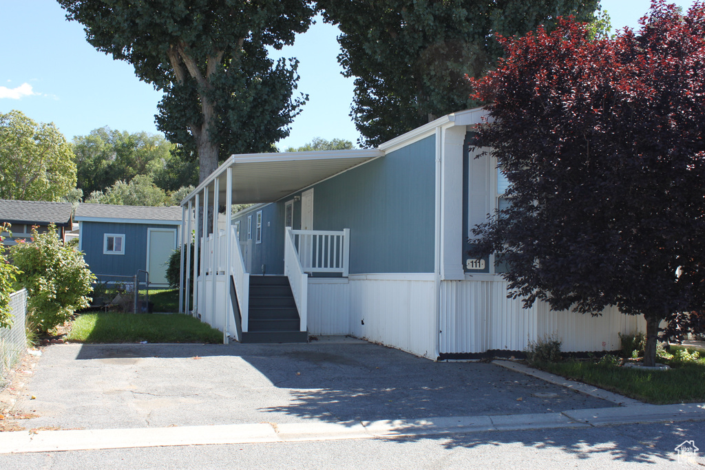 View of manufactured / mobile home