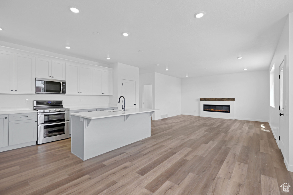 Photo 11 for MLS #2094331 at 274 N 825 West