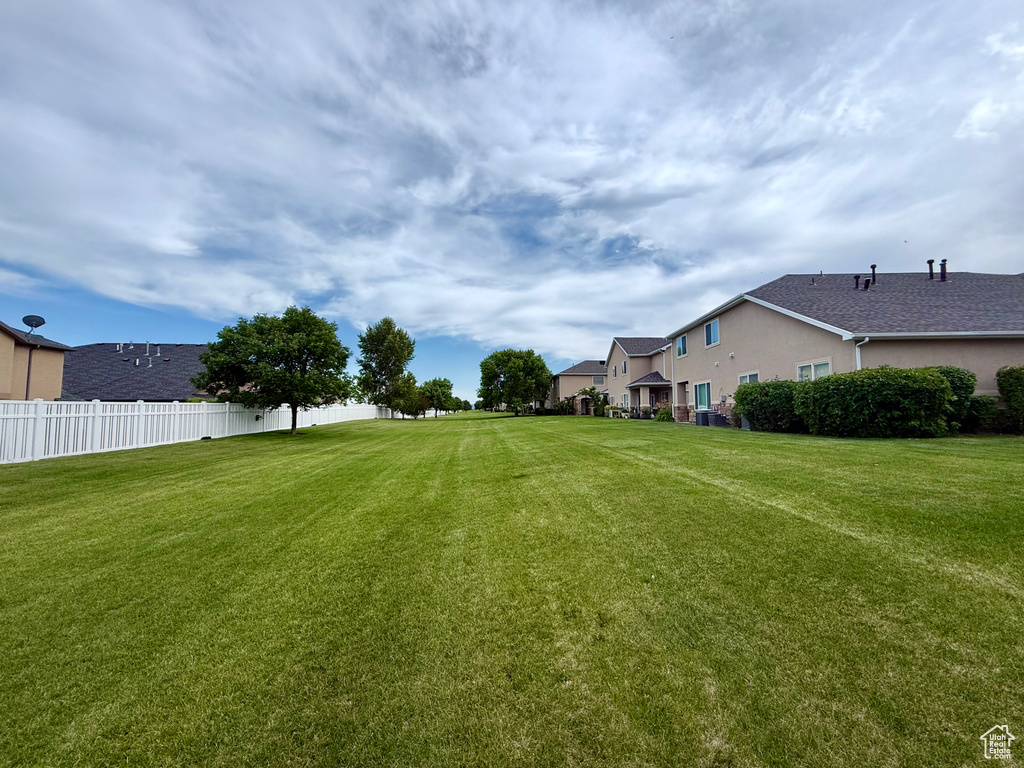 View of yard featuring a residential view