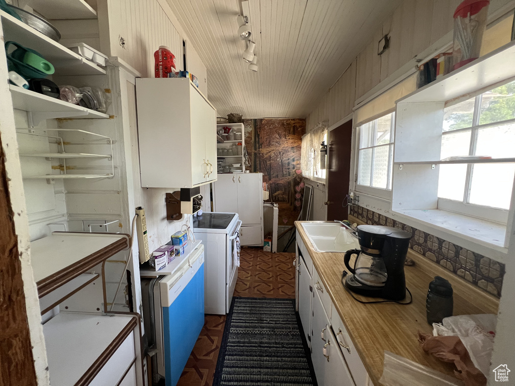72 W 200 N Price, UT 84501