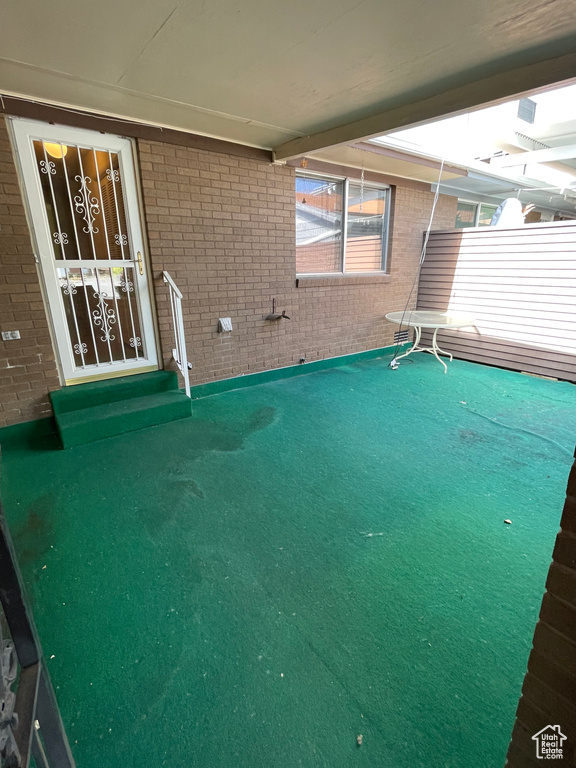 884 E 5575 S South Ogden, UT 84405