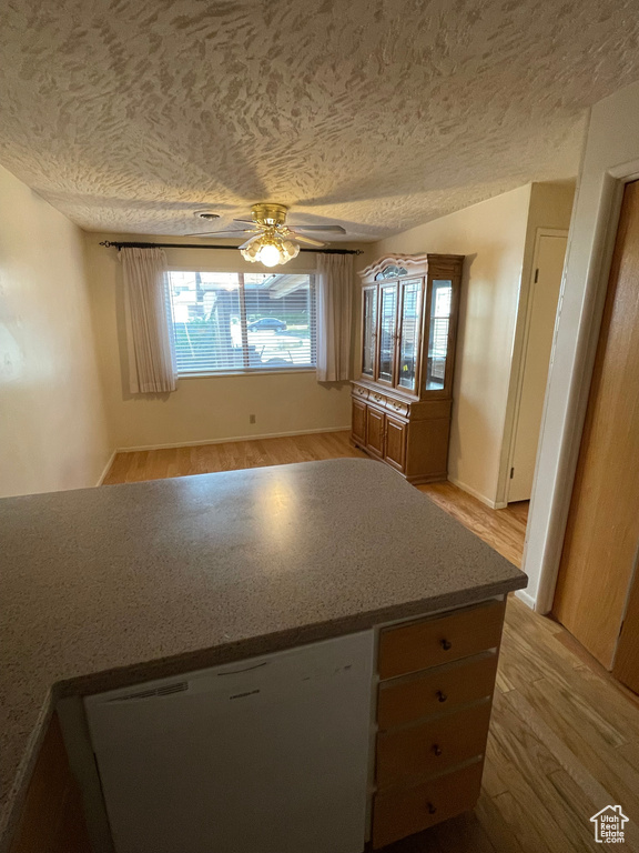 884 E 5575 S South Ogden, UT 84405