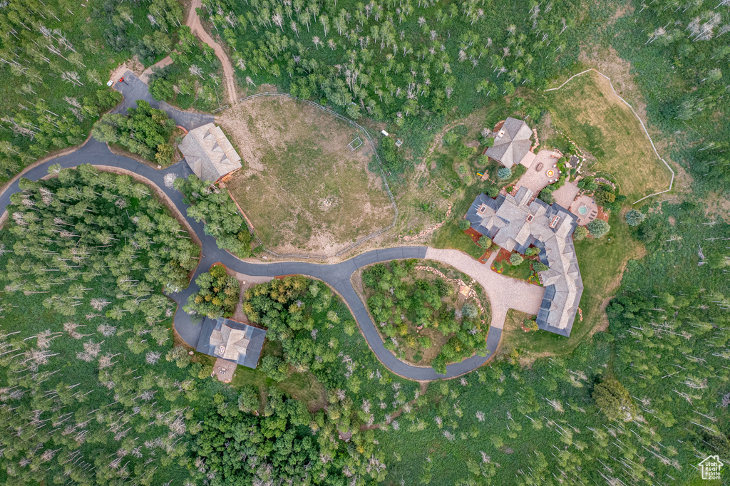 Aerial overview of property\\\\\\\'s location