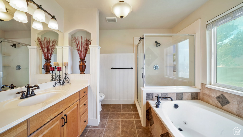 Photo 12 for MLS #2094384 at 332 W Hillside Dr